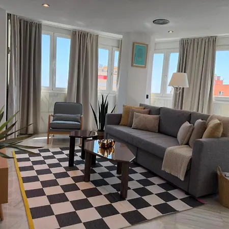 Exclusivo De Diseno Y Piscina En Centro De Lejlighed Torremolinos