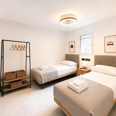 Exclusivo De Diseno Y Piscina En Centro De Apartman Torremolinos
